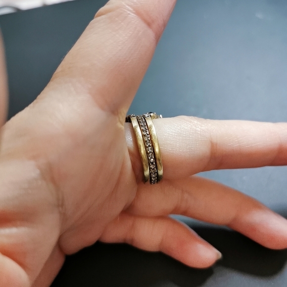 Banana Republic Rings - Picture 3 of 5